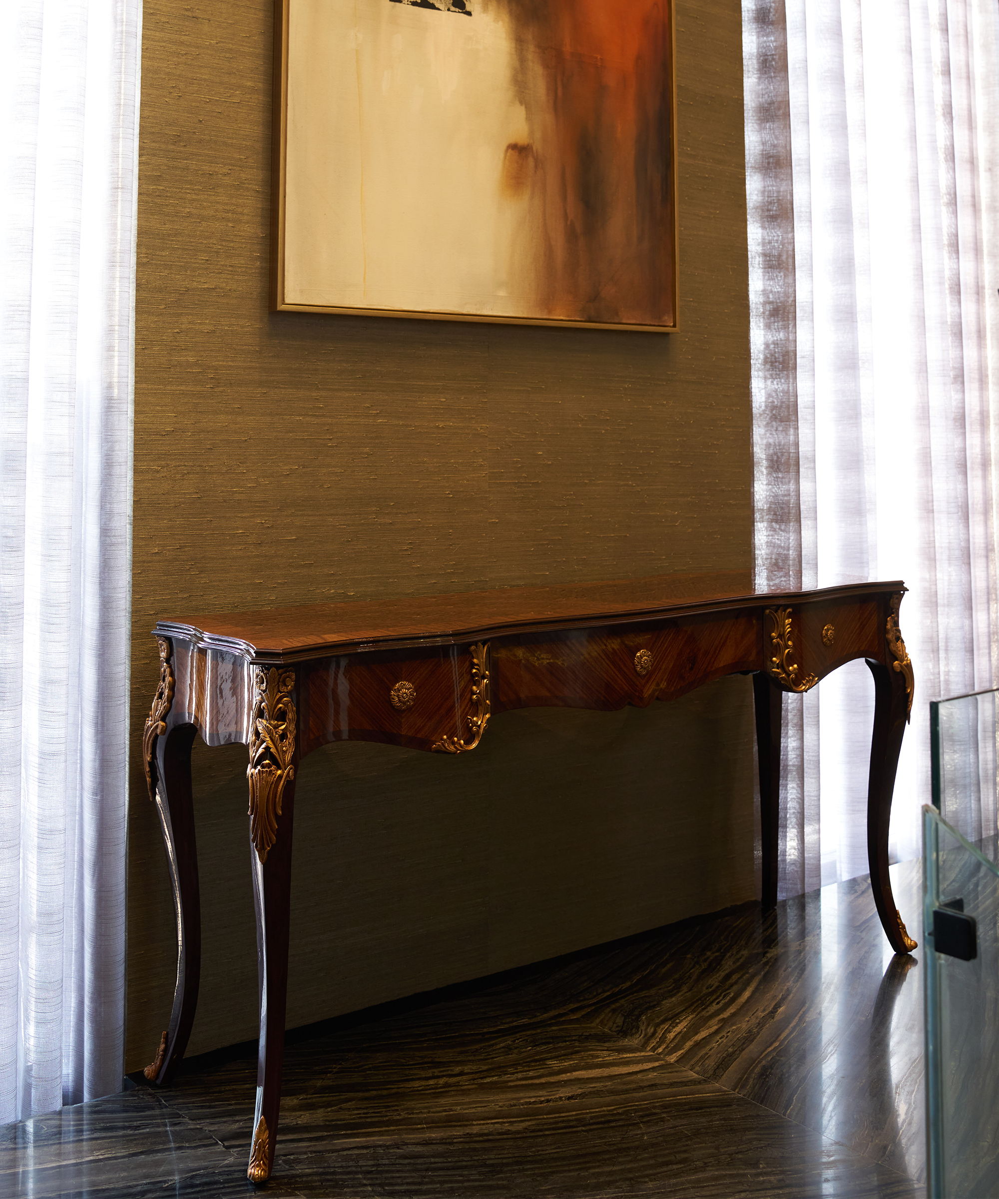 Louis veneer console
